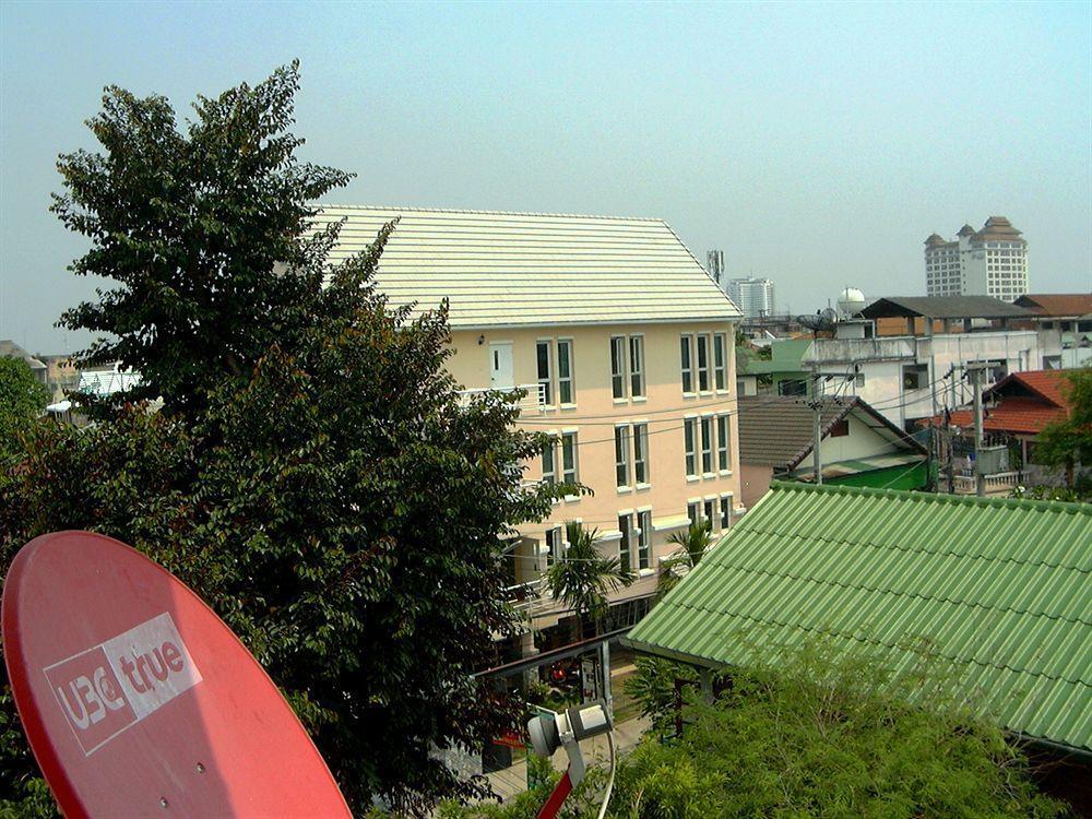Hotel The Britannia Chiang Mai Esterno foto