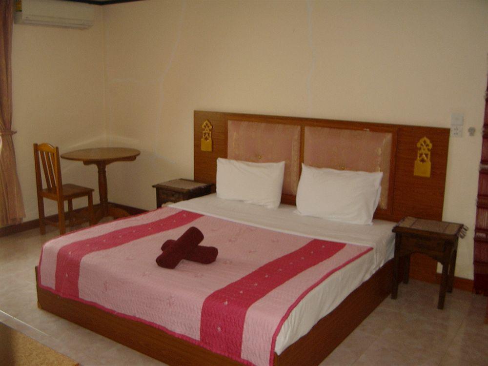 Hotel The Britannia Chiang Mai Esterno foto