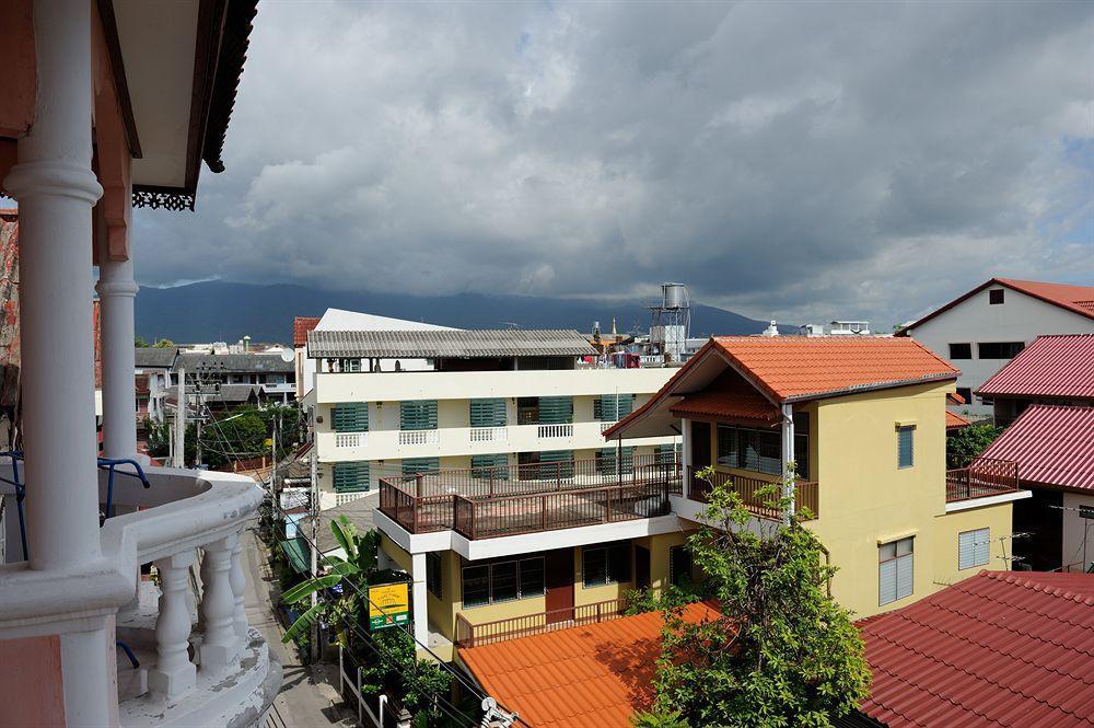 Hotel The Britannia Chiang Mai Esterno foto