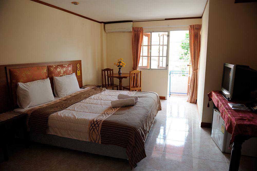 Hotel The Britannia Chiang Mai Esterno foto
