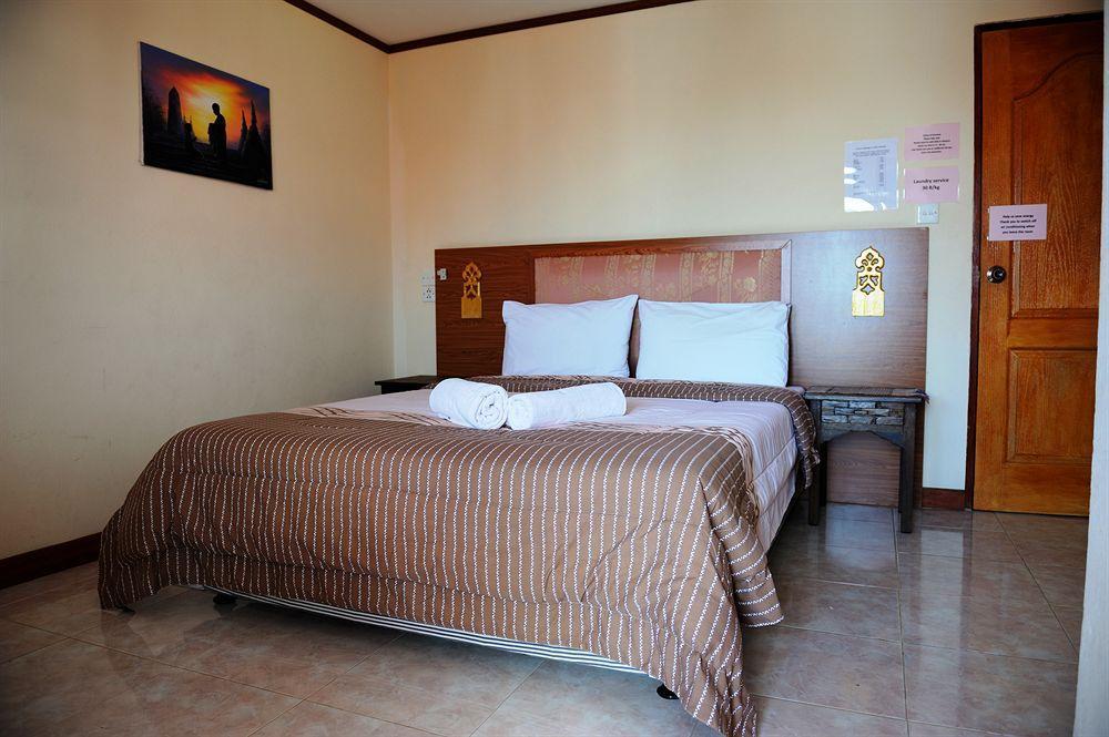 Hotel The Britannia Chiang Mai Esterno foto