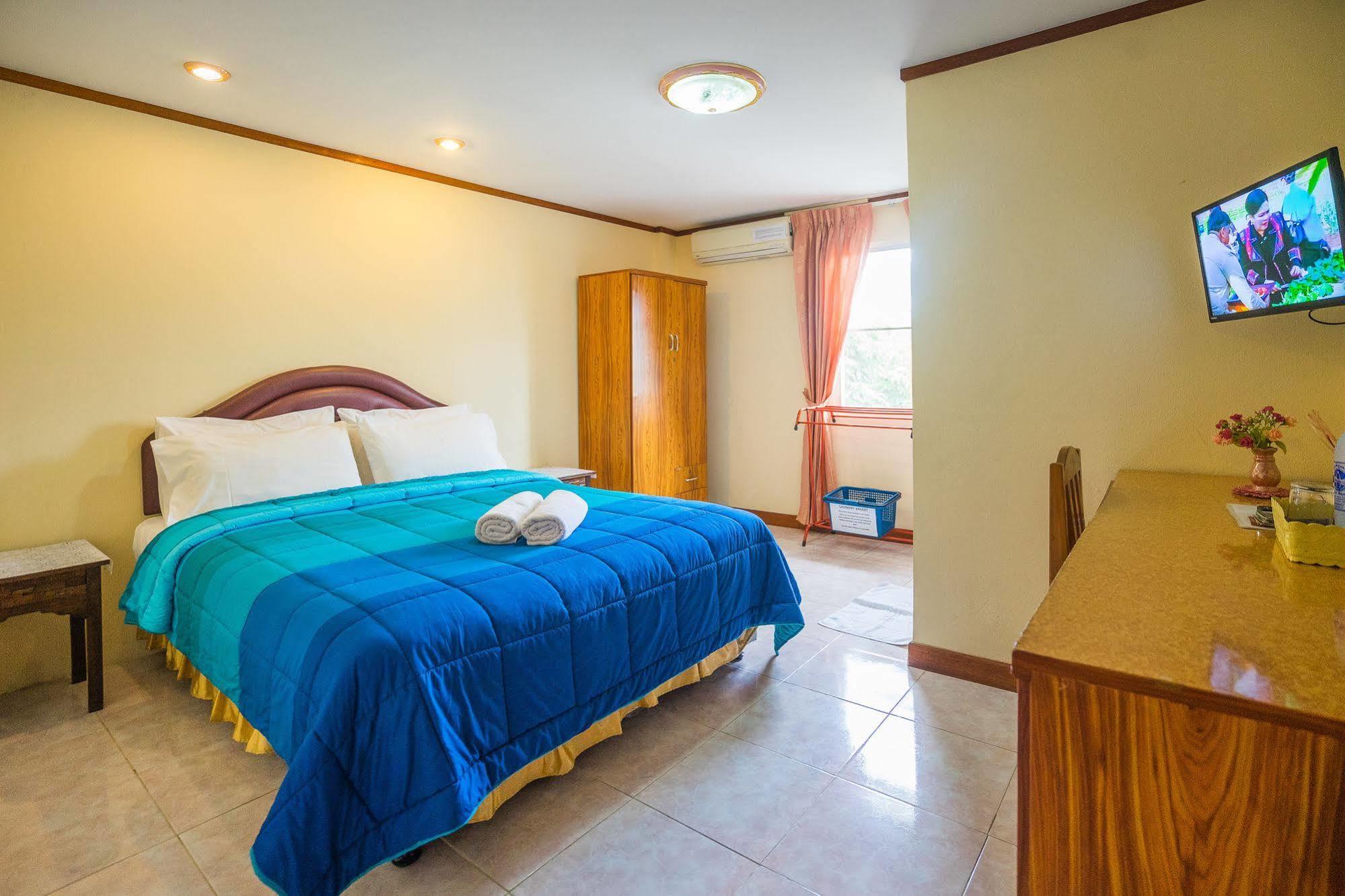Hotel The Britannia Chiang Mai Esterno foto